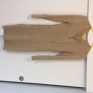 Michael Kors body con dress. Size XS fits 2/4.